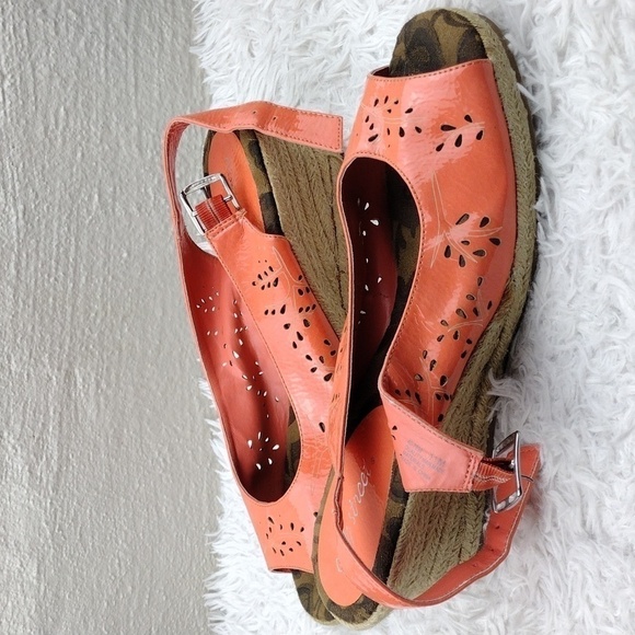 Easy Street Tangerine Faux Leather Cut Out Upper Open Toe Wedged-Heel Espadrille - Picture 12 of 16